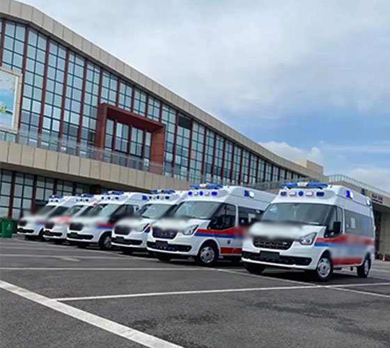 鲁甸县服务车队展示