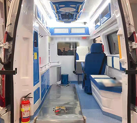 鲁甸县车辆内部展示